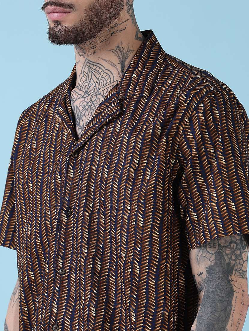 men printed cuban collared casual shirt - 21909027 -  Standard Image - 5