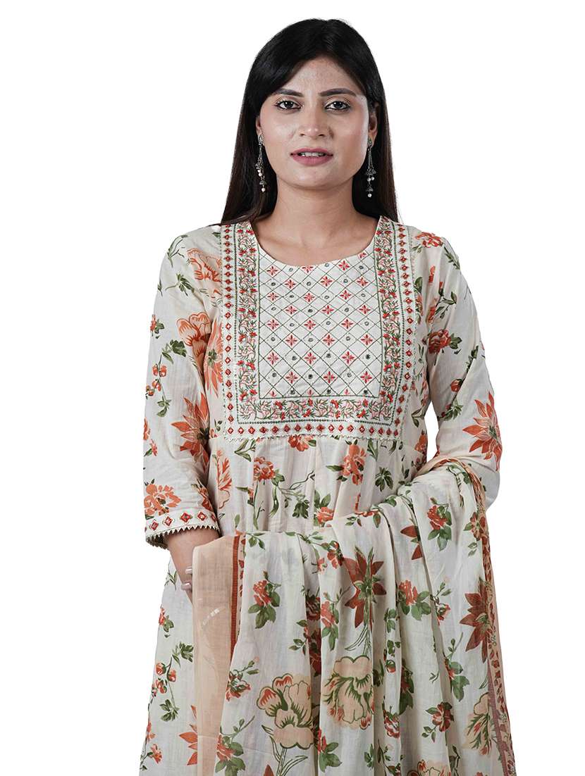 women three quarter sleeve kurta pant with dupatta set - 21909087 -  Standard Image - 3