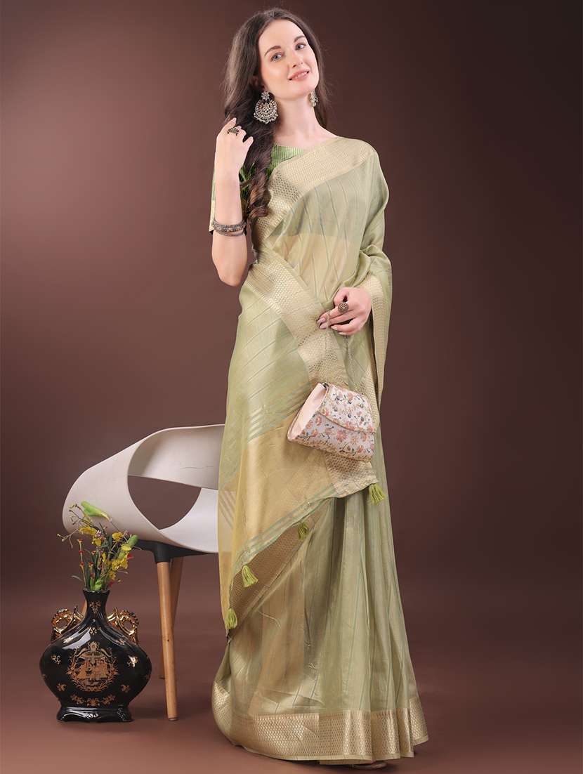 women striped bordered saree with blouse - 21909389 -  Standard Image - 3