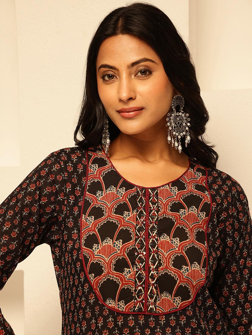 women embroidered three quarter sleeve straight kurta - 21909605 - Standard Image - 5