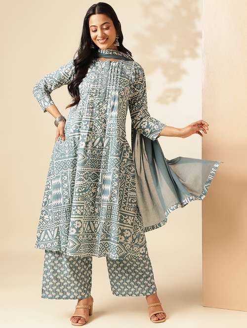 women three quarter sleeve kurta palazzo with dupatta set - 21909932 -  Standard Image - 0