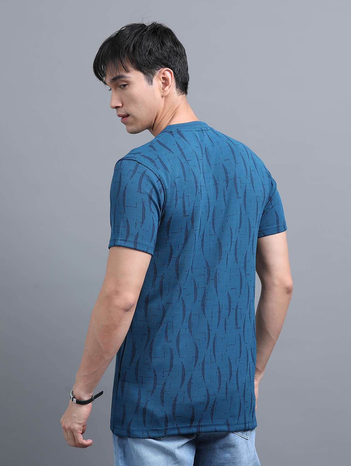 men all over printed short sleeves t-shirt - 21910066 -  Standard Image - 3