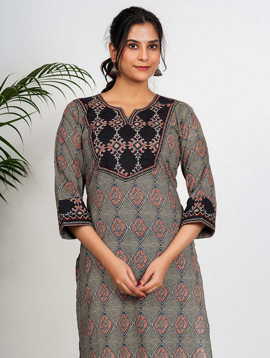 women printed three quarter sleeve straight kurta - 21910386 - Standard Image - 5