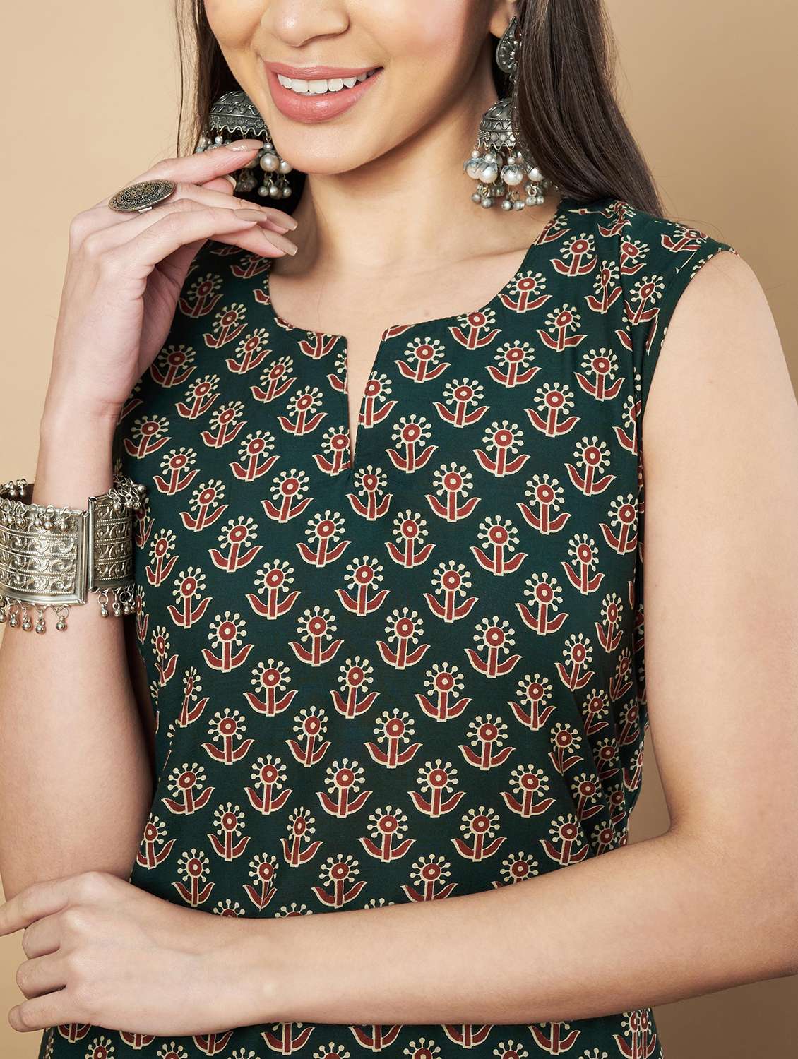 women floral printed sleeveless straight kurta - 21910397 - Standard Image - 5