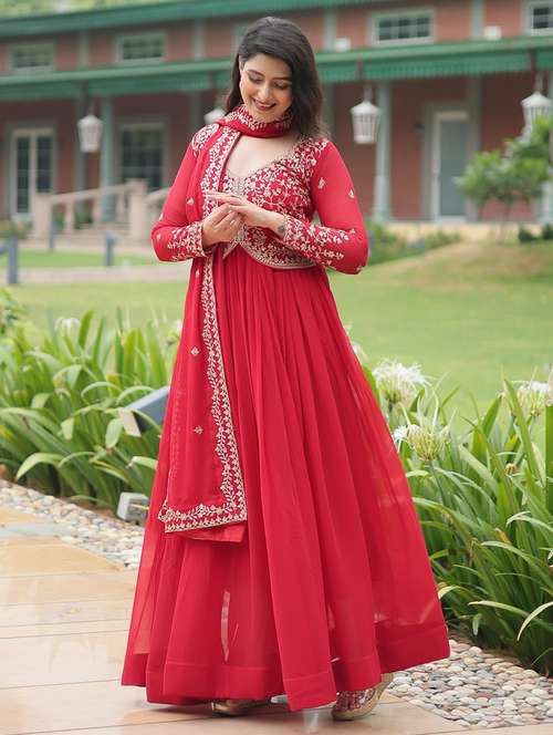 women embroidered long sleeve anarkali kurta dupatta set