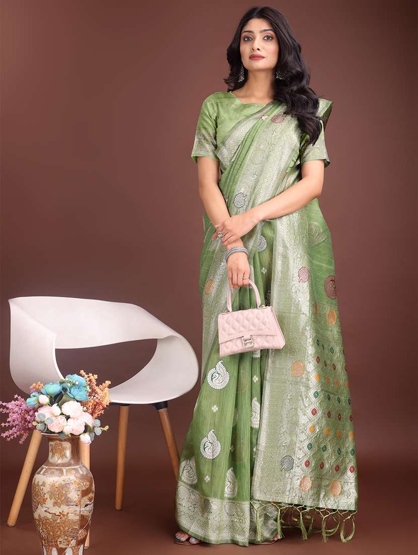 women self design bordered saree with blouse - 21911479 -  Standard Image - 3