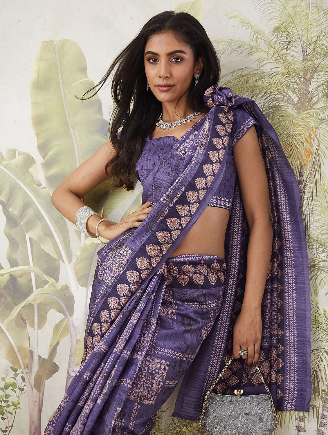 women printed casual wear saree with blouse - 21912348 -  Standard Image - 5