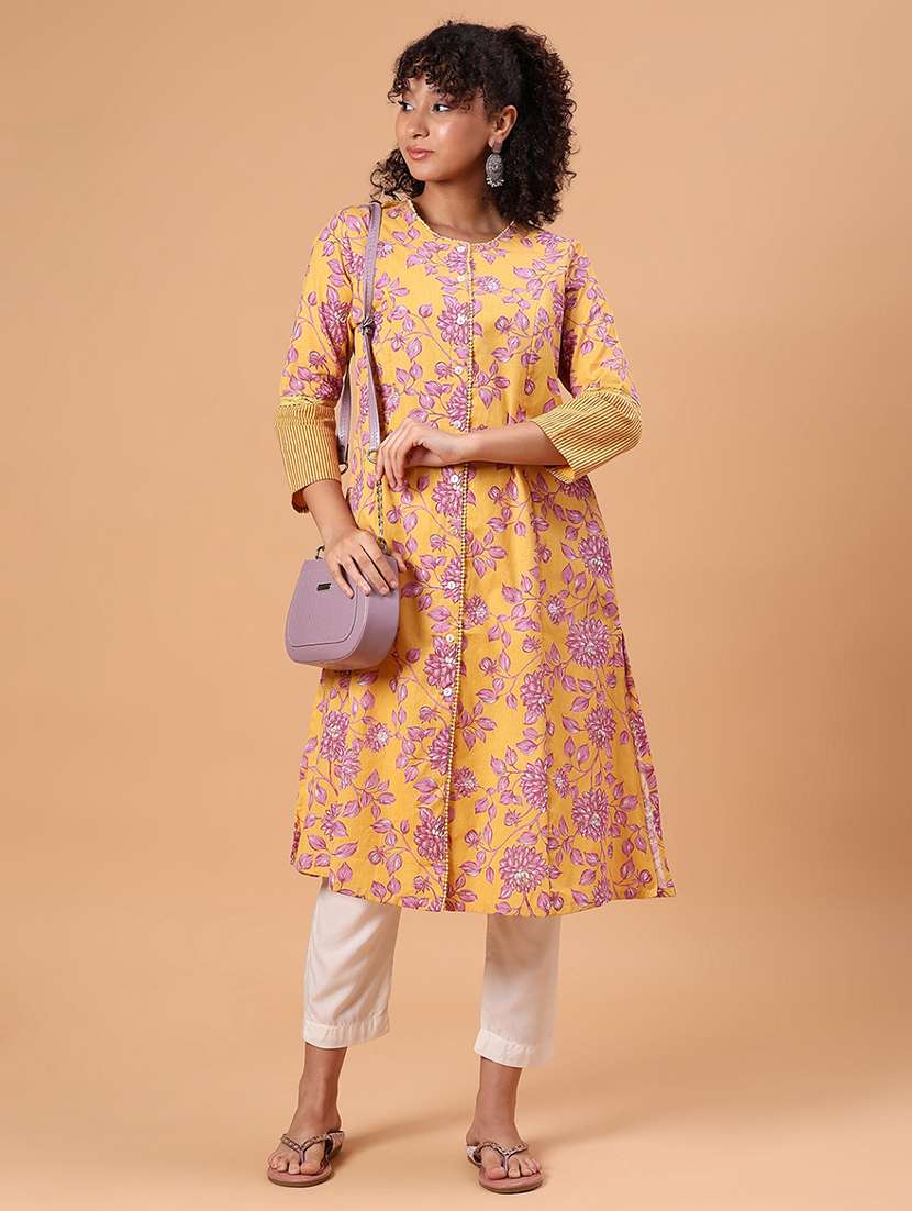 women floral printed three quarter sleeve a-line kurta