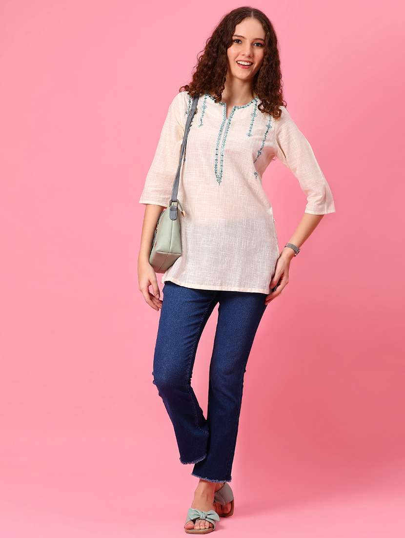 women floral three quarter sleeve straight kurti - 21912507 - Standard Image - 3