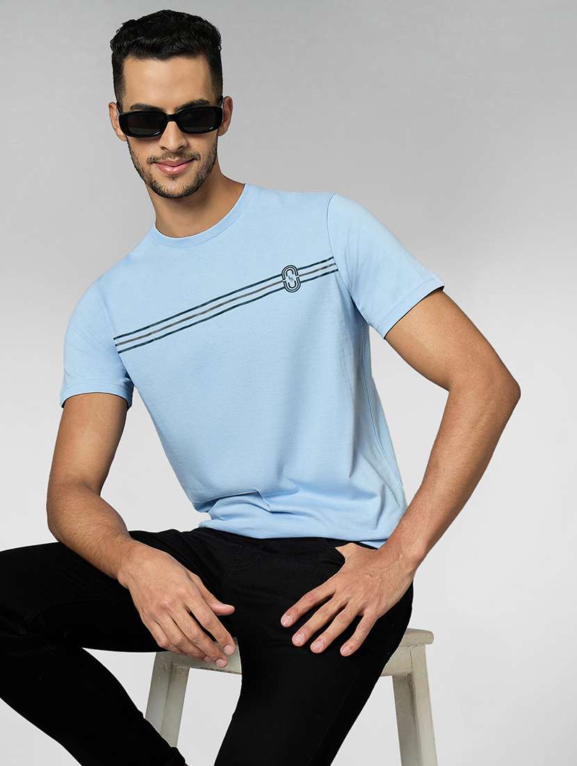 men chest print round neck regular fit t-shirt