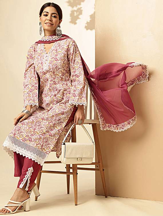women three quarter sleeve kurta pant with dupatta set - 21913242 - Zoom Image - 0