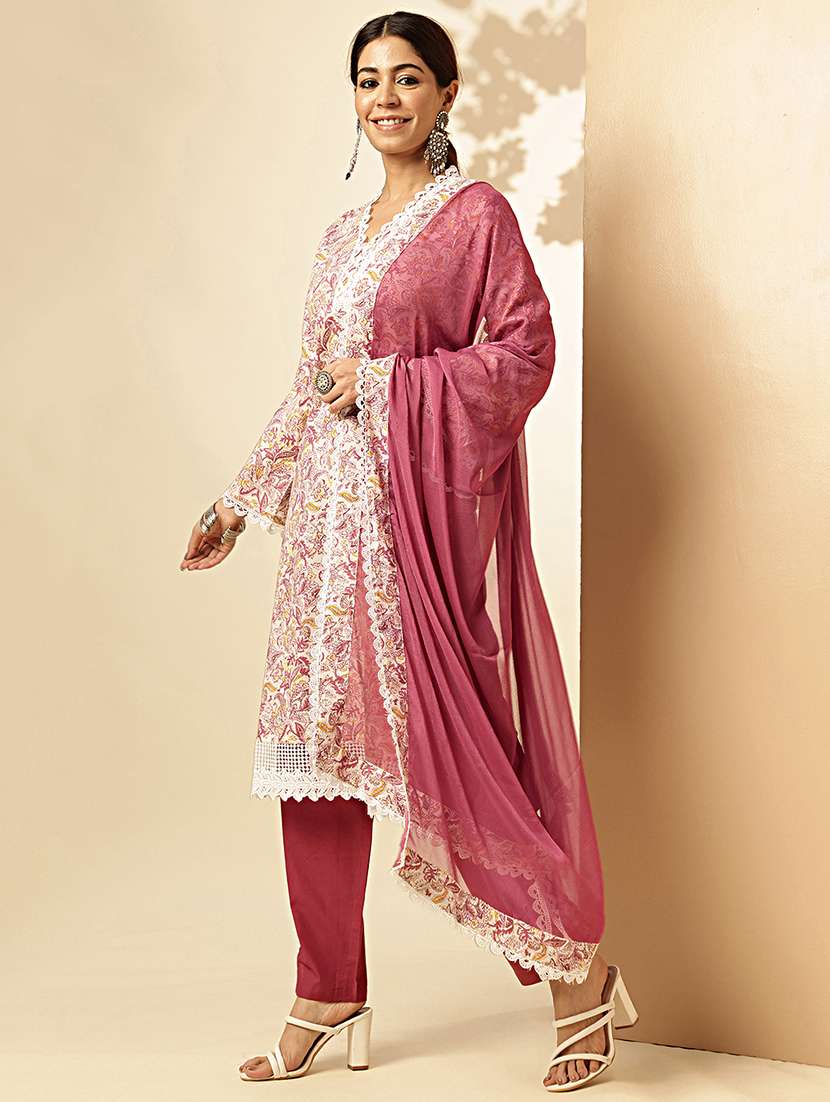 women three quarter sleeve kurta pant with dupatta set - 21913242 - Standard Image - 3