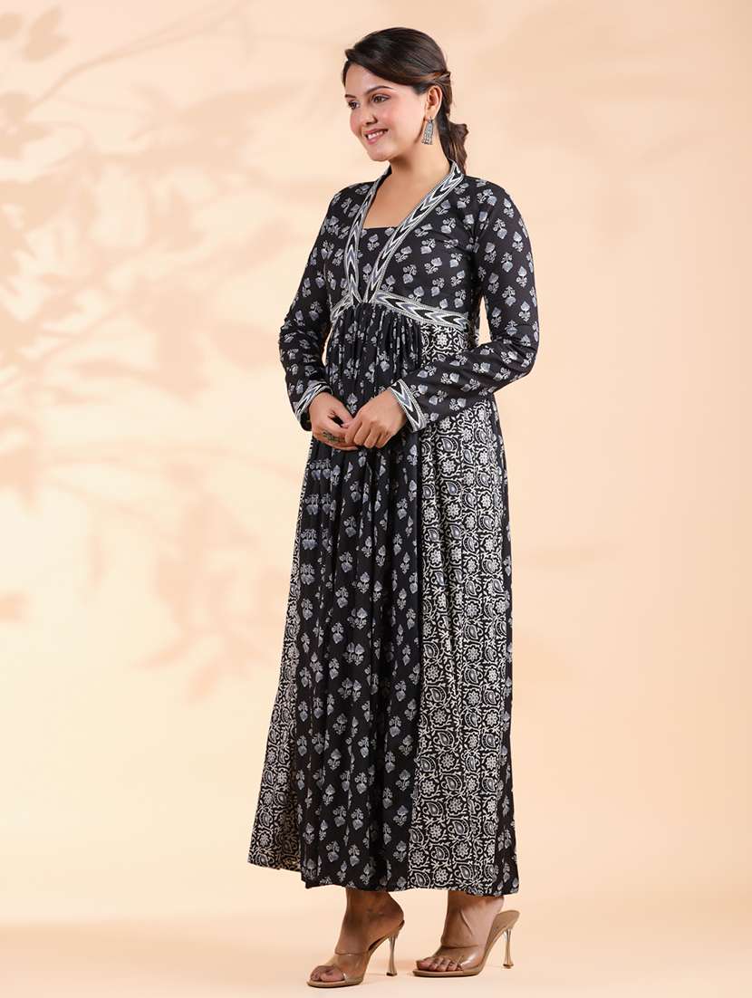 women printed long sleeve flared ethnic dress - 21913251 -  Standard Image - 3