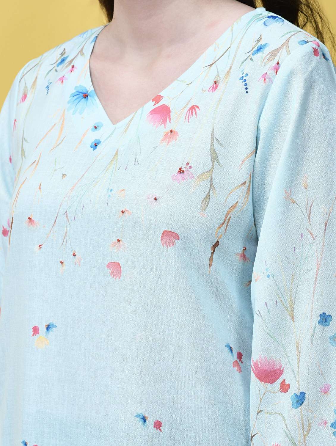 women floral three quarter sleeve straight kurta - 21913555 -  Standard Image - 5