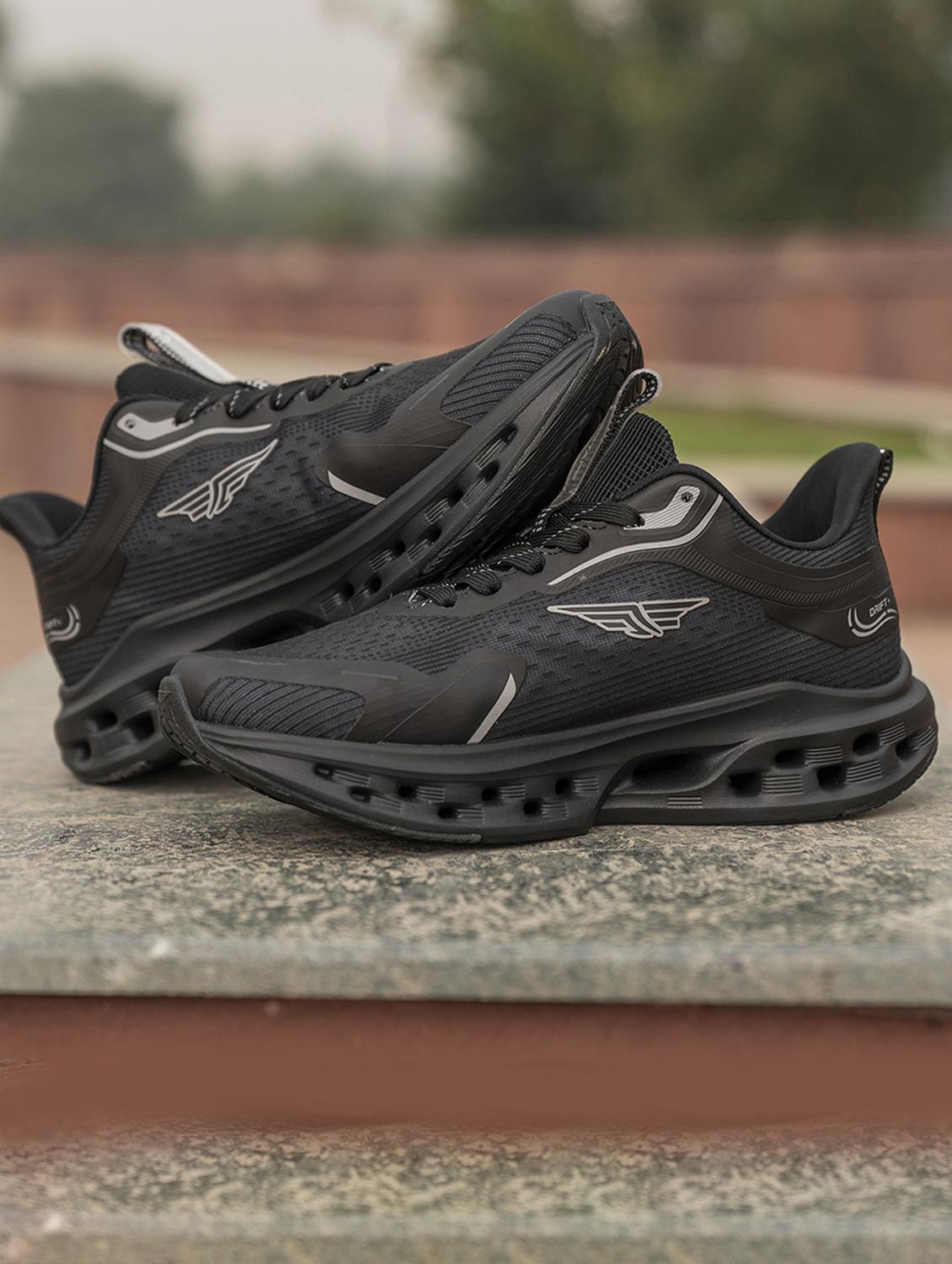 men black lace up sport shoe - 21913805 - Zoom Image - 0