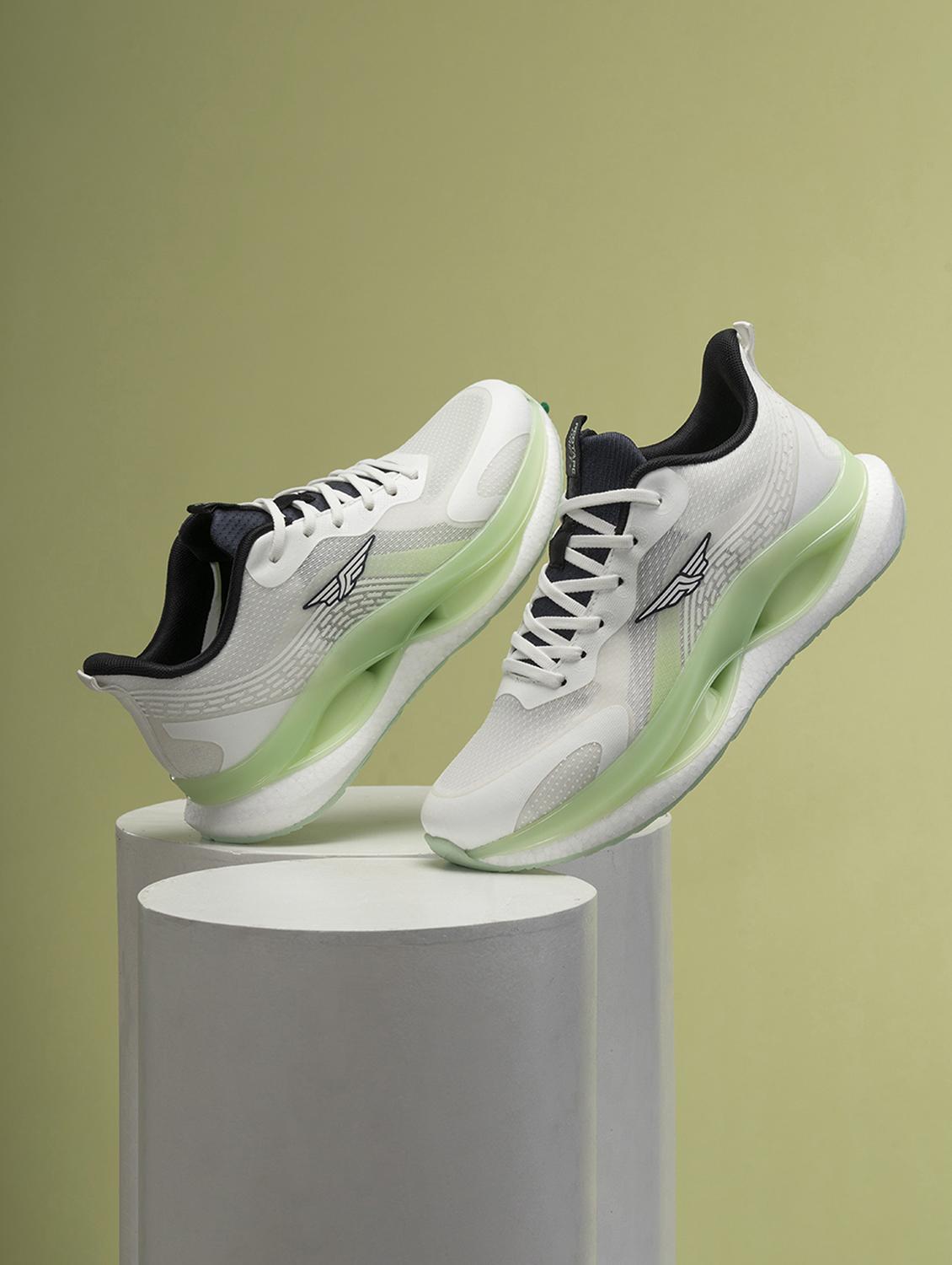men white lace up sport shoe - 21913854 - Zoom Image - 0