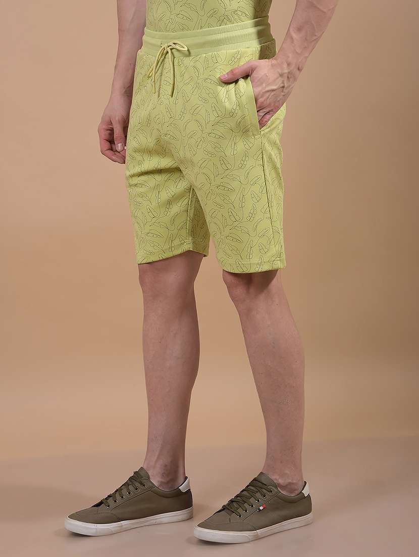 men printed mid rise regular fit short 