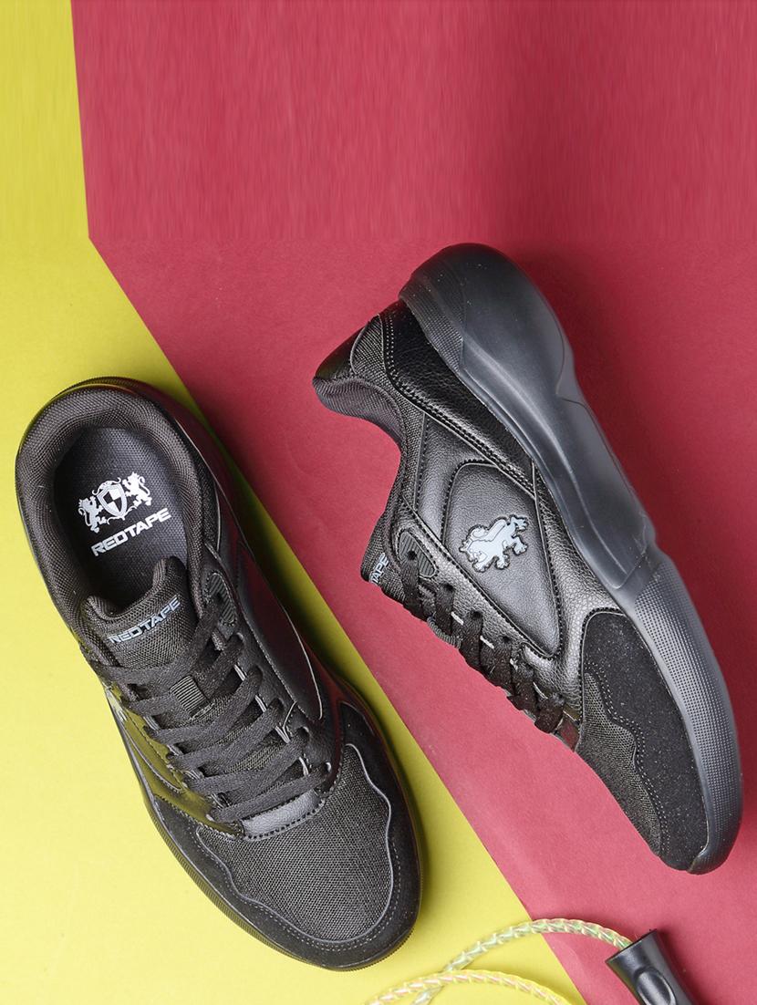 men black lace up sneaker - 21915011 - Zoom Image - 0