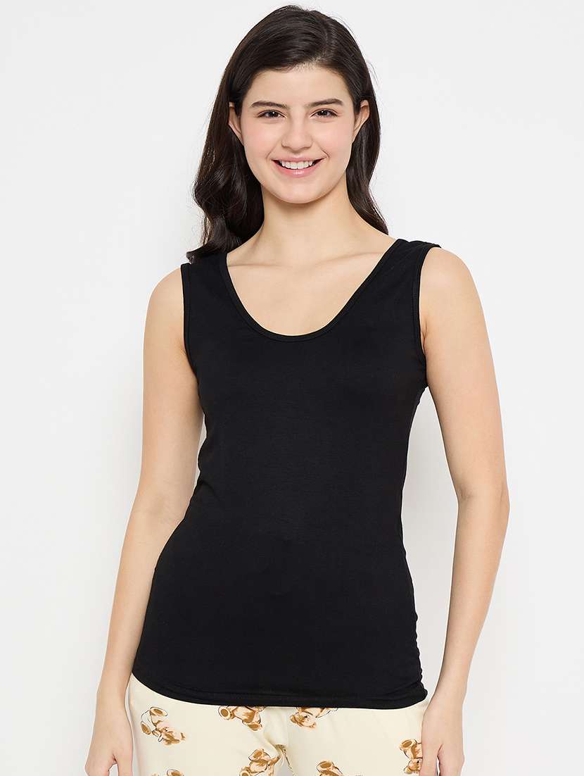 women black solid sleeveless camisole