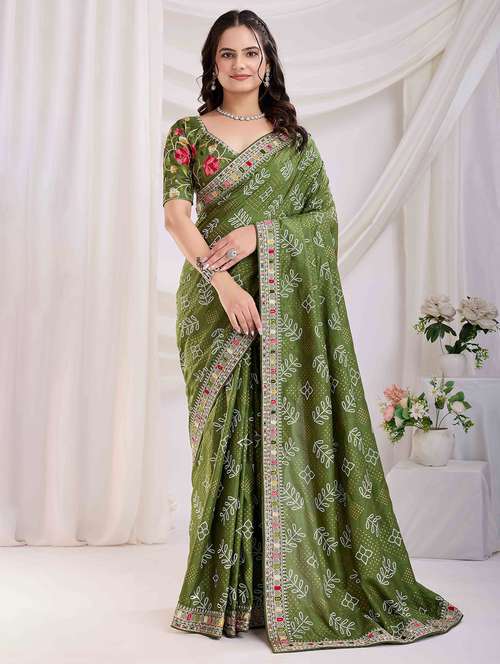 women bandhani printed bordered saree with blouse - 21916229 - Standard Image - 0