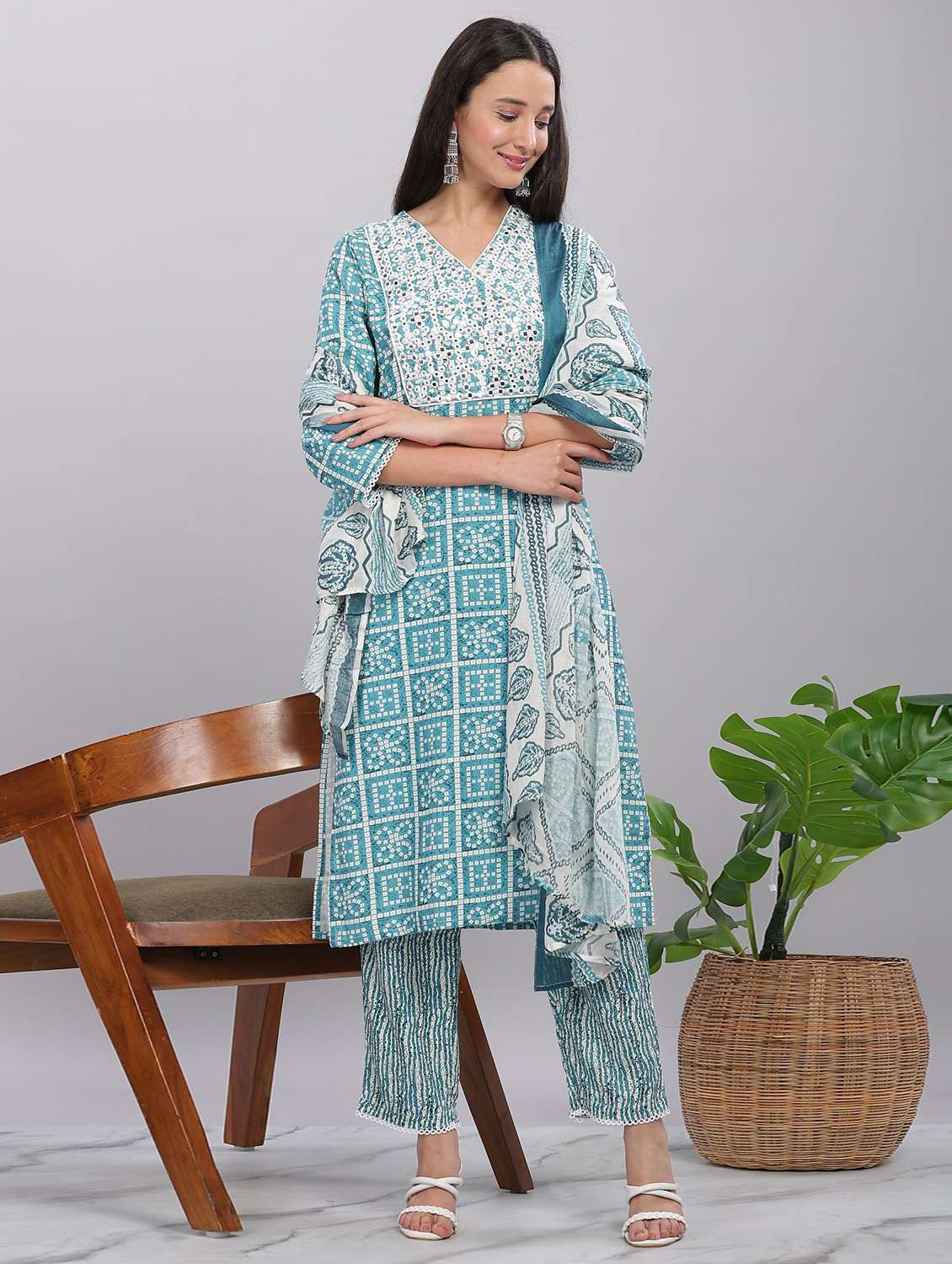 women three quarter sleeve kurta pant with dupatta set - 21916650 -  Zoom Image - 0