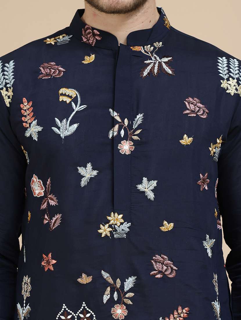 men embroidered mandarin neck long kurta - 21916678 -  Standard Image - 5