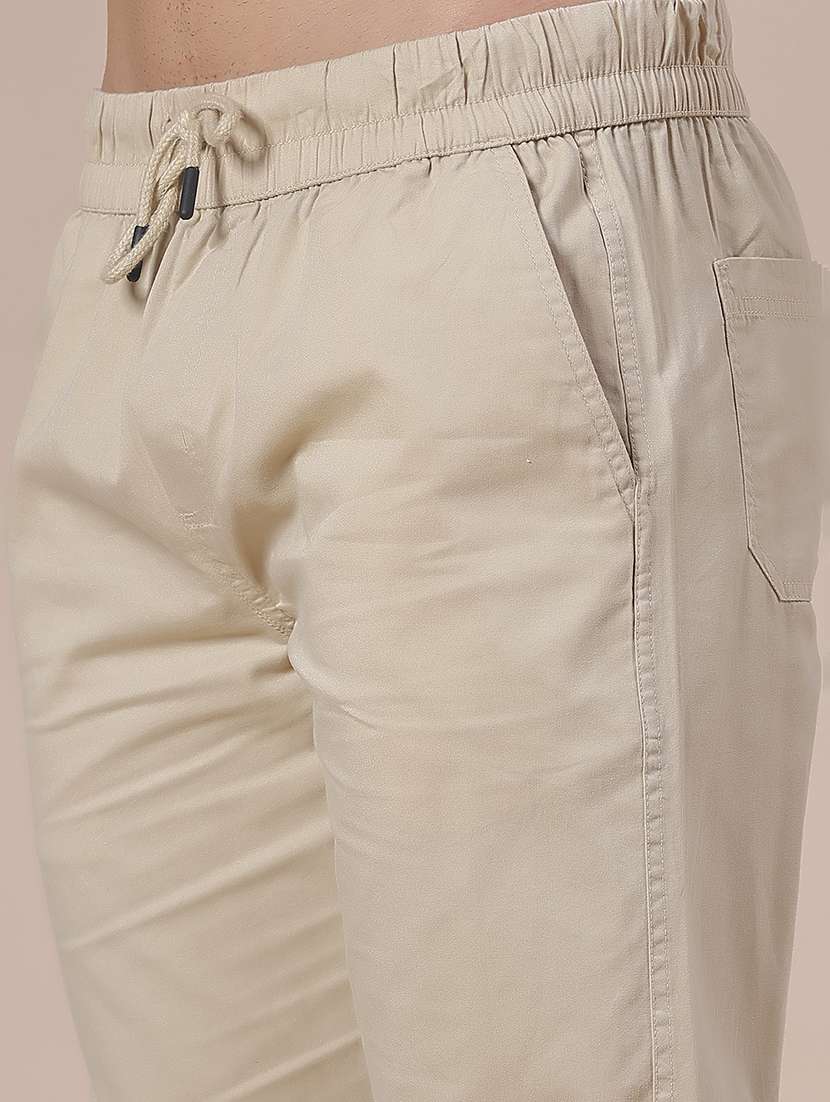 men solid mid rise regular fit jogger - 21916798 -  Standard Image - 5