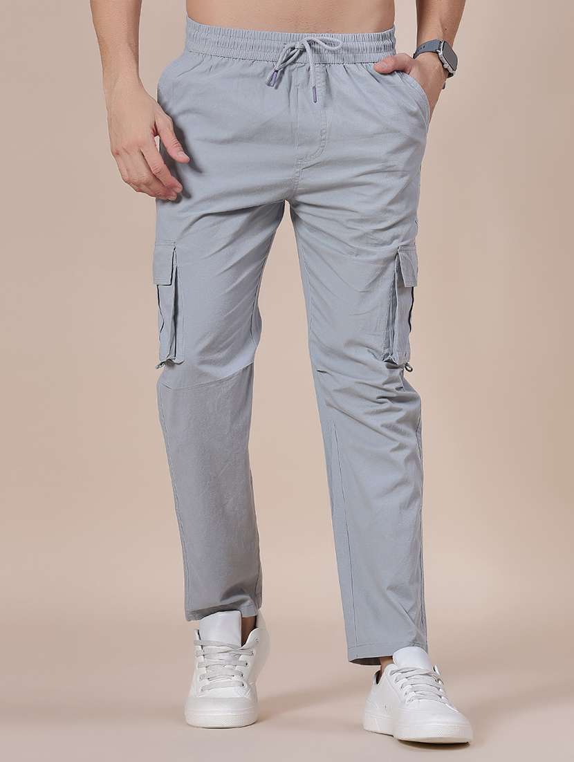 men solid mid rise regular fit cargo