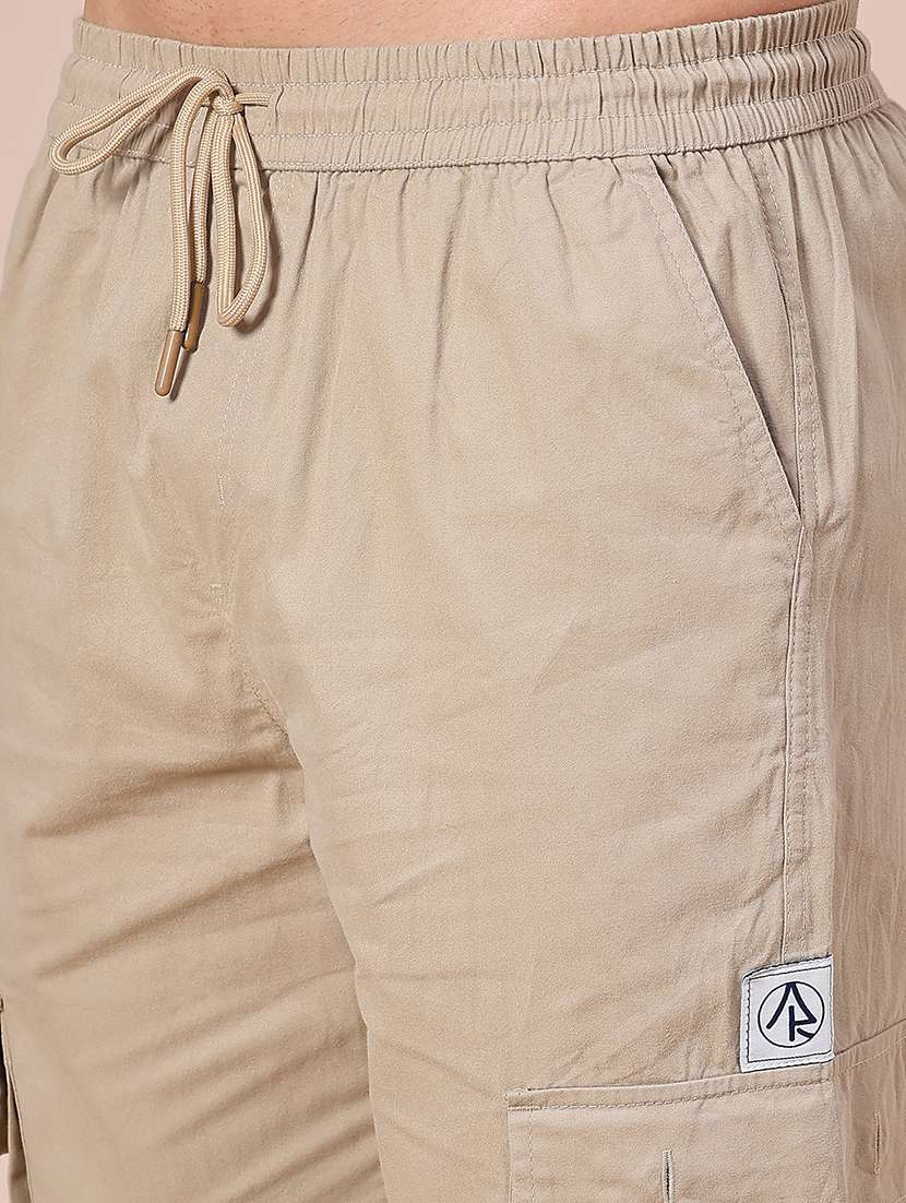 men solid mid rise regular fit cargo - 21916889 -  Standard Image - 5