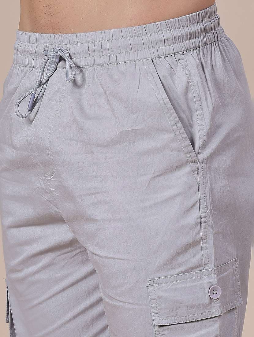 men solid mid rise regular fit cargo - 21916895 -  Standard Image - 5
