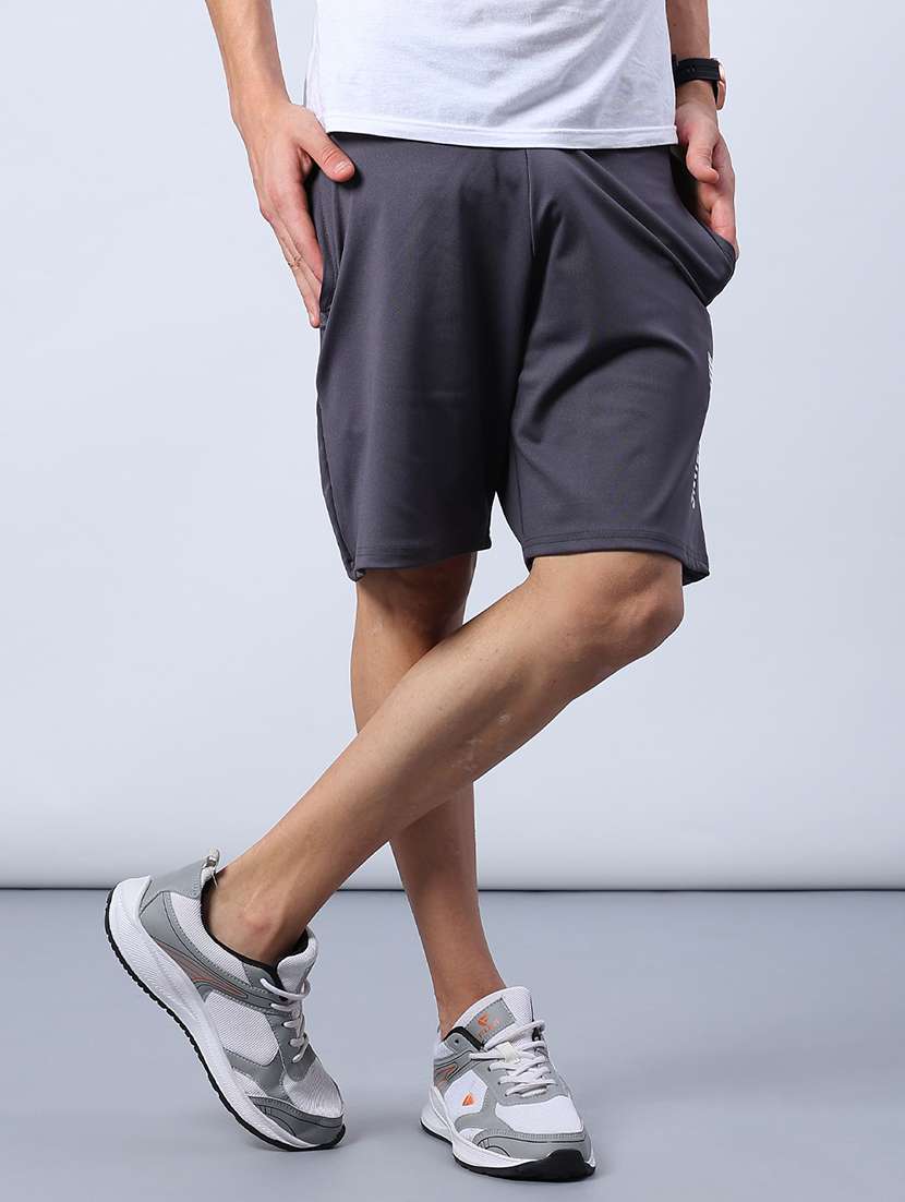 men solid mid rise regular fit sport shorts - 21916922 -  Standard Image - 3