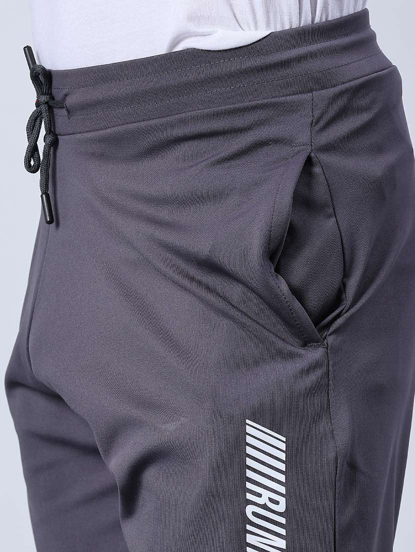 men solid mid rise regular fit sport shorts - 21916922 -  Standard Image - 5