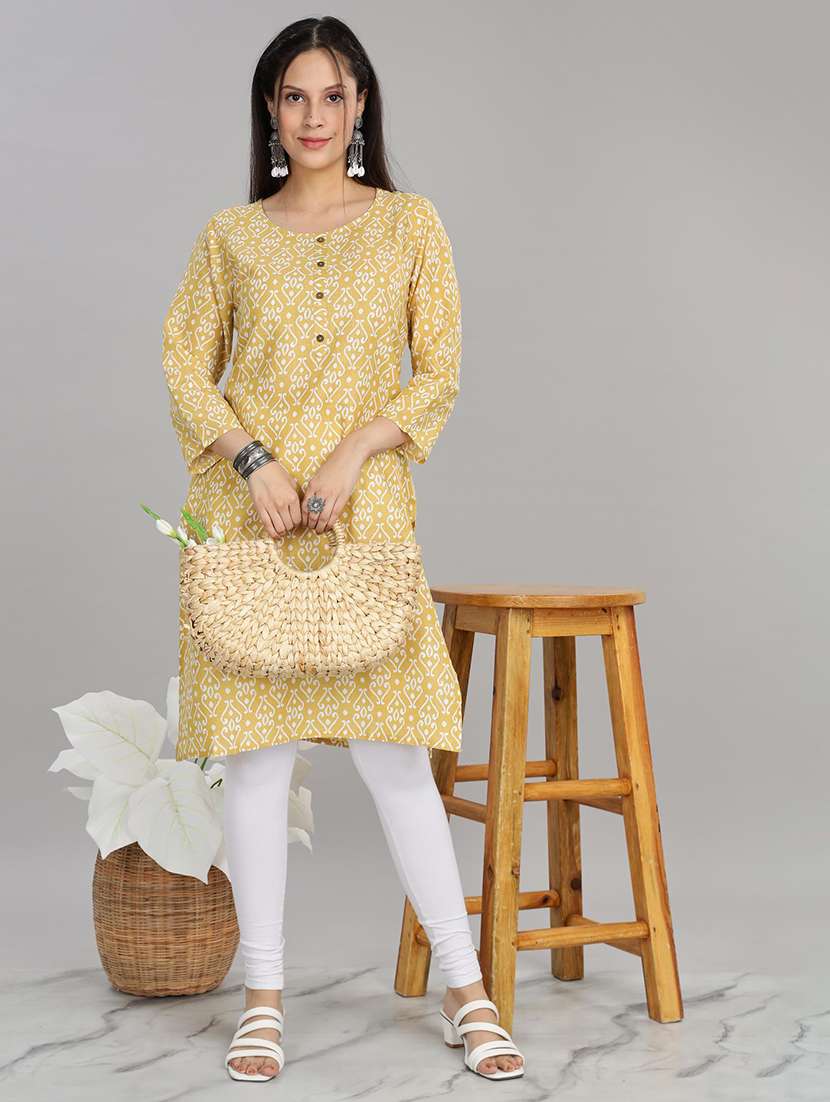 women yellow three quarter sleeve straight kurta