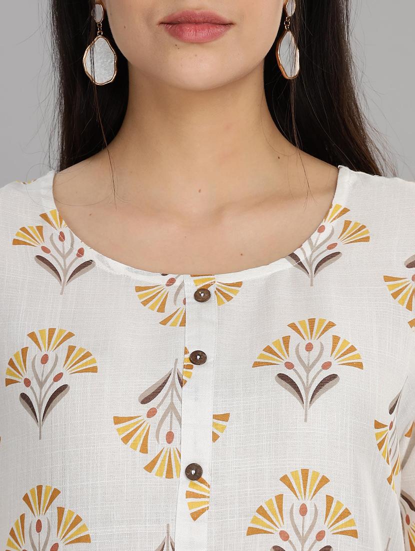 women white three quarter sleeve straight kurta - 21917824 - Standard Image - 5