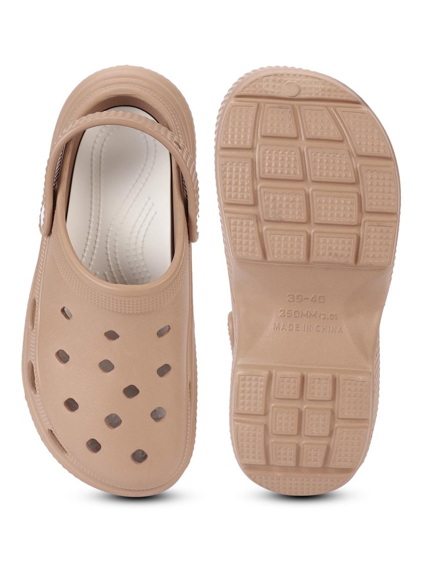 women solid slip on clogs - 21917865 - Standard Image - 5
