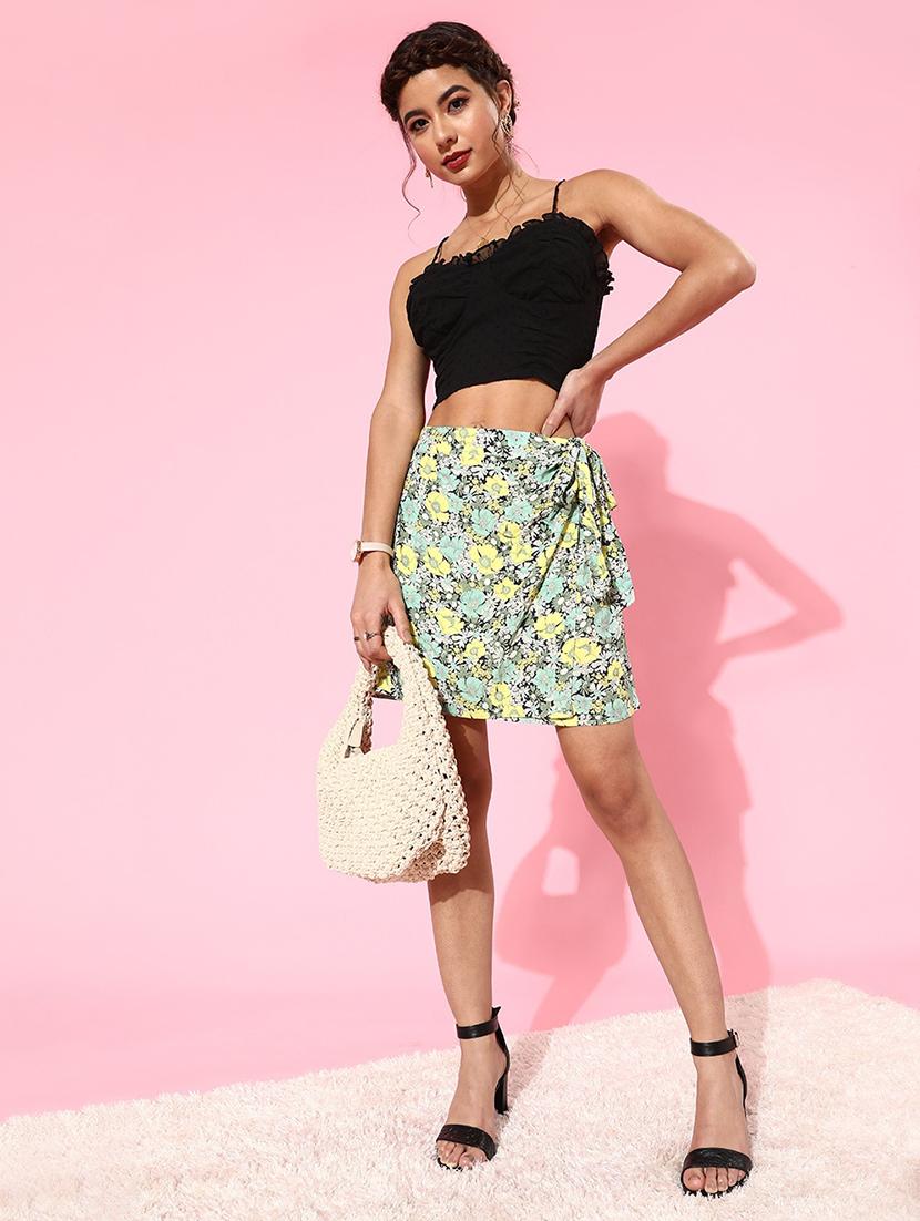 women balck solid shoulder strap crop top - 21918225 - Standard Image - 3
