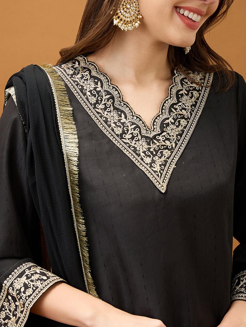 women black sequinned zari embroidered v-neck bell sleeves kurta with pant & dupatta festive set - 21918788 - Standard Image - 3