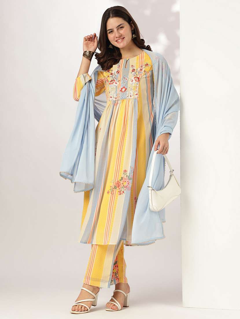 women three quarter sleeve kurta pant with dupatta set