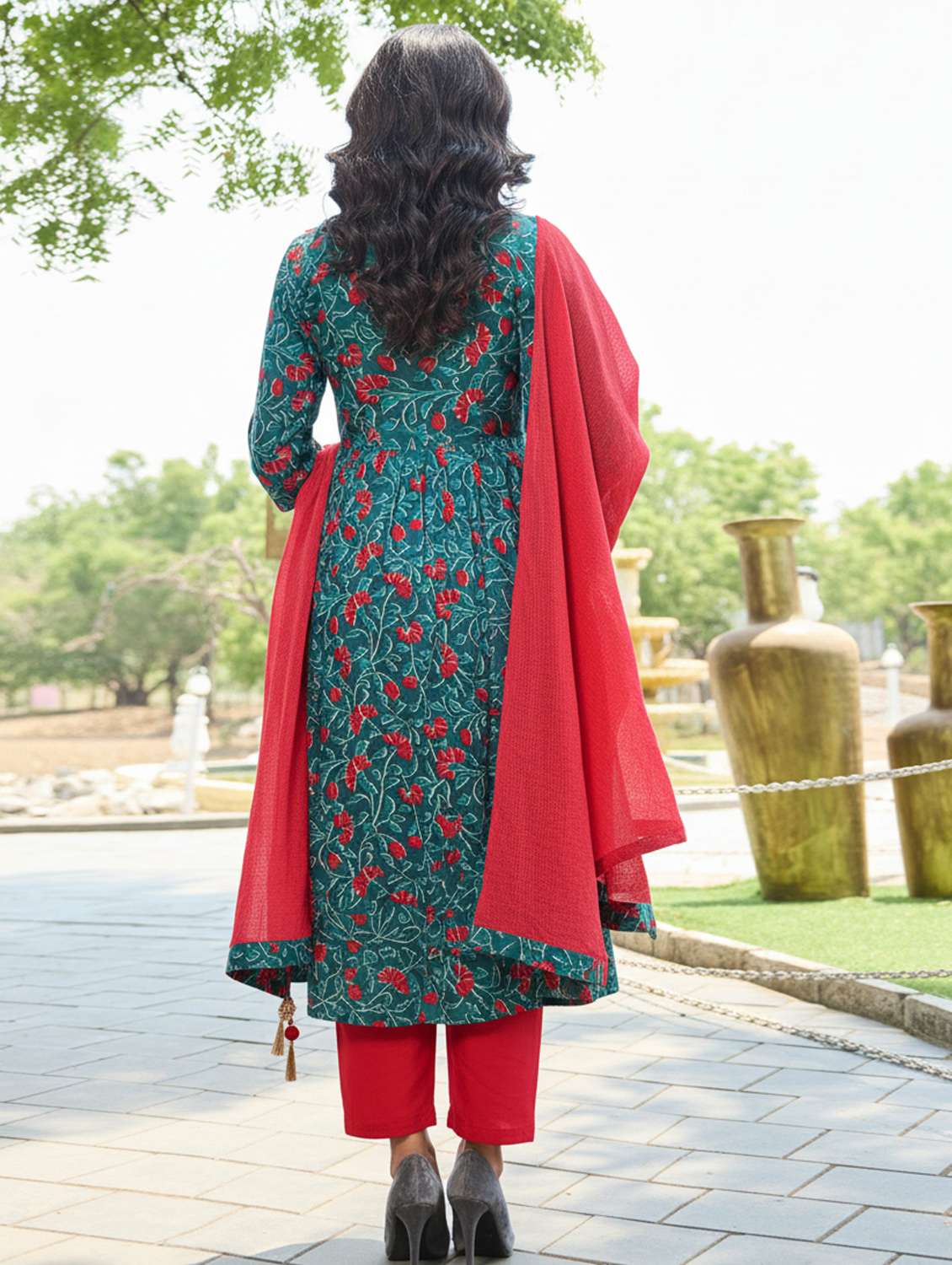 women three quarter sleeve kurta pant with dupatta set - 21918856 -  Standard Image - 3