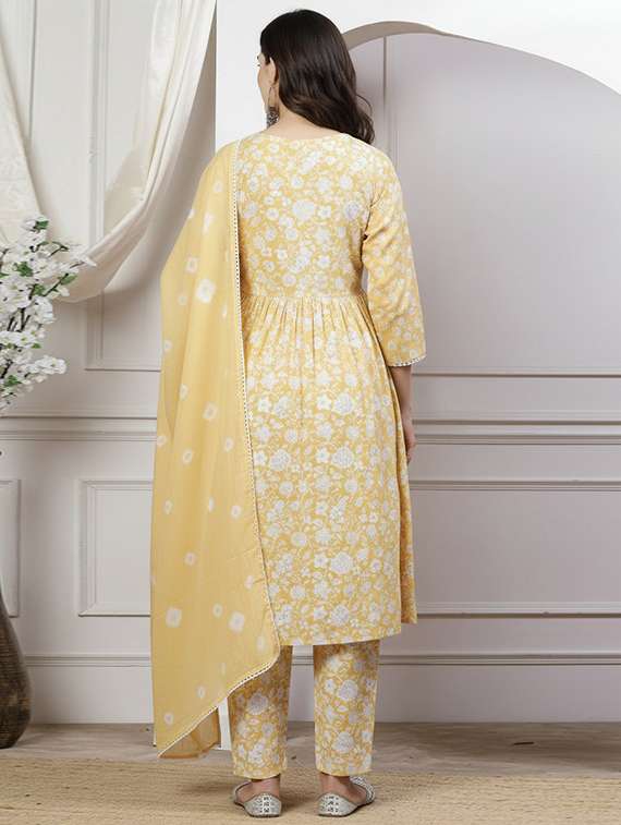 women three quarter sleeve kurta pant with dupatta set - 21918859 -  Standard Image - 3