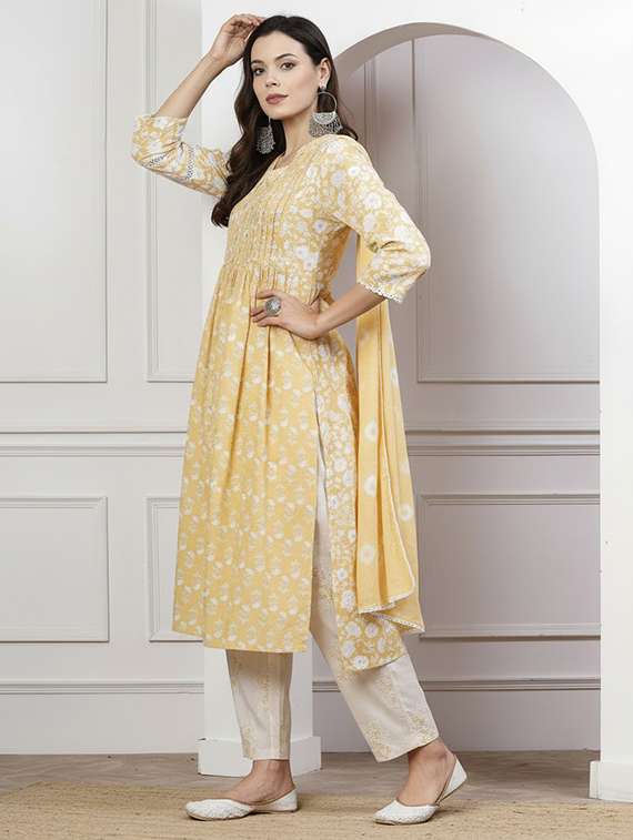 women three quarter sleeve kurta pant with dupatta set - 21918861 -  Standard Image - 3