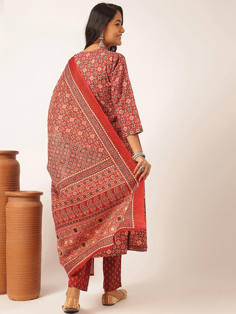 women three quarter sleeve kurta pant with dupatta set - 21918874 - Standard Image - 3