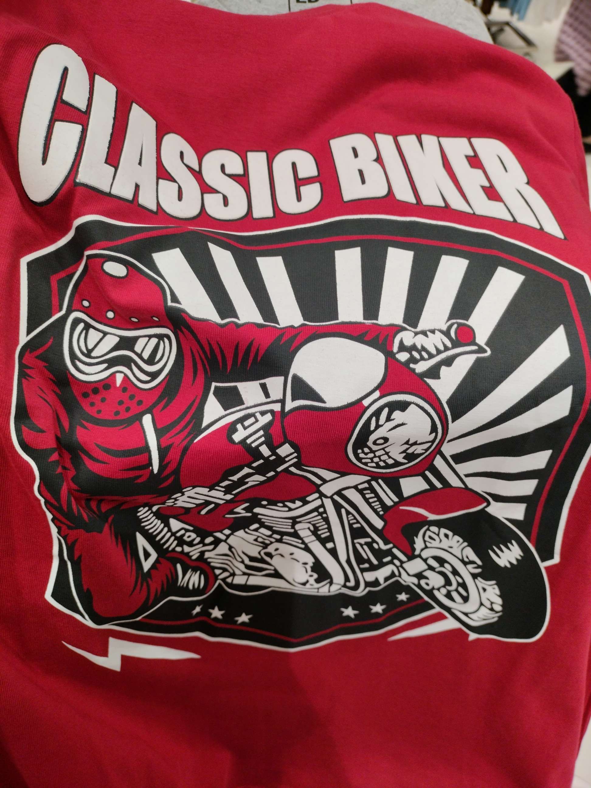 red cotton tshirt - 21919753 -  Zoom Image - 0