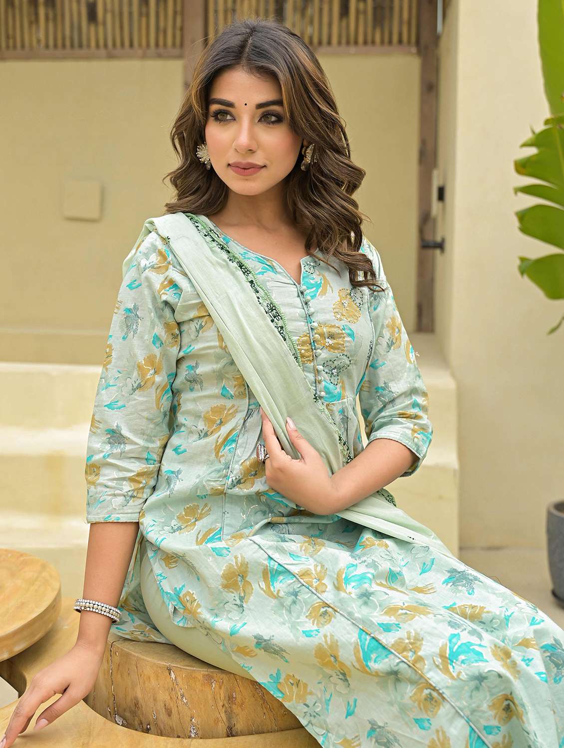 women three quarter sleeve kurta pant with dupatta set - 21919856 -  Standard Image - 3