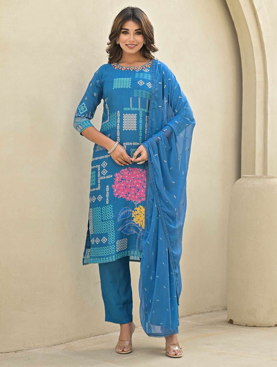 women three quarter sleeve kurta pant with dupatta set