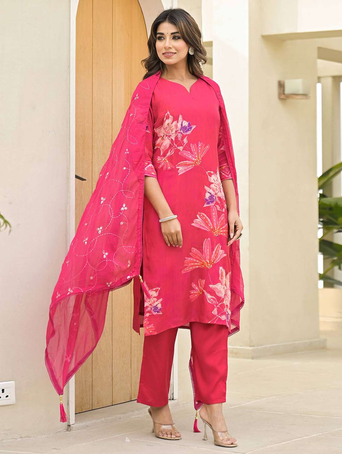 women three quarter sleeve kurta pant with dupatta set - 21919860 -  Standard Image - 3