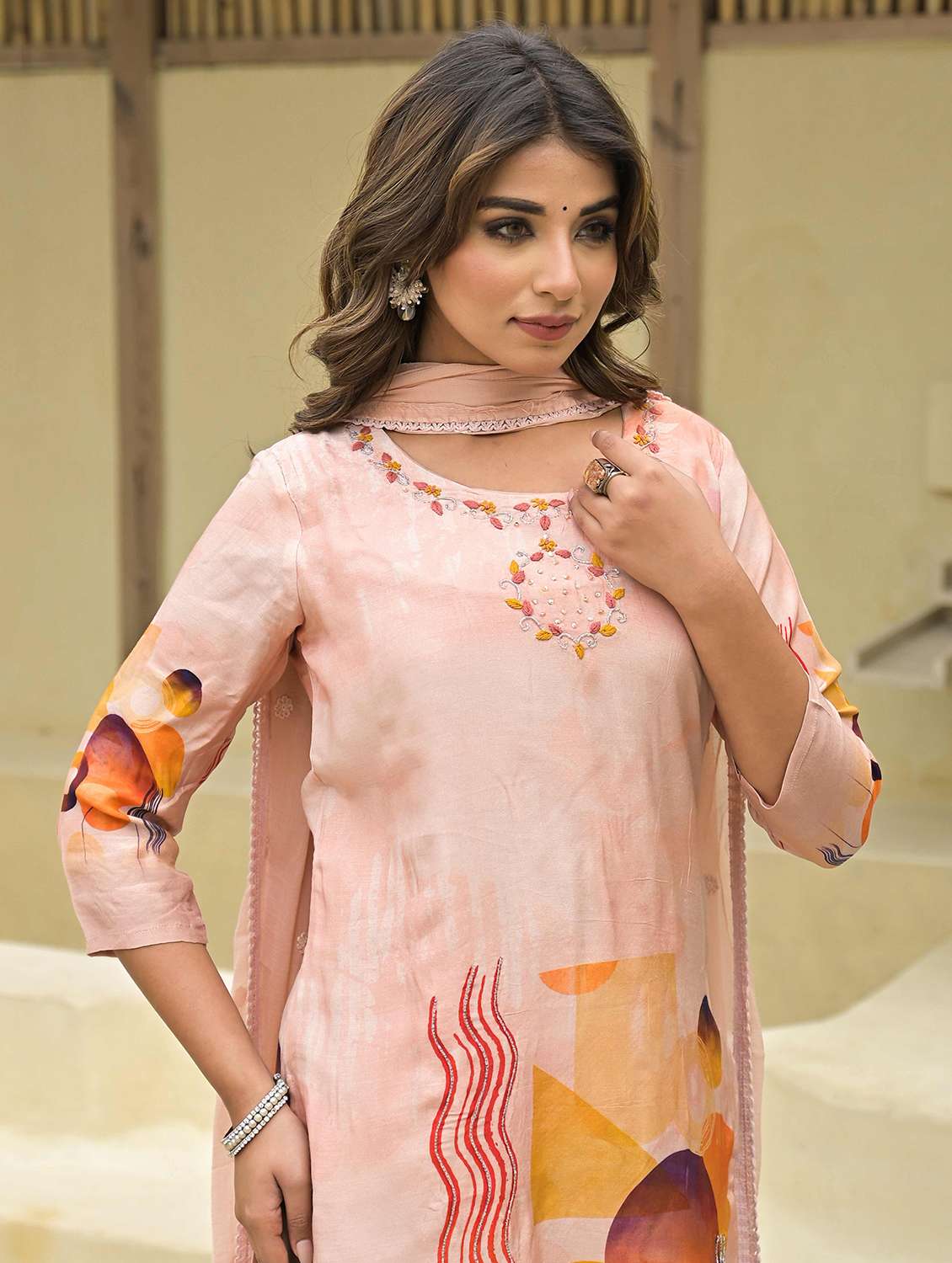 women three quarter sleeve kurta pant with dupatta set - 21919864 - Standard Image - 5