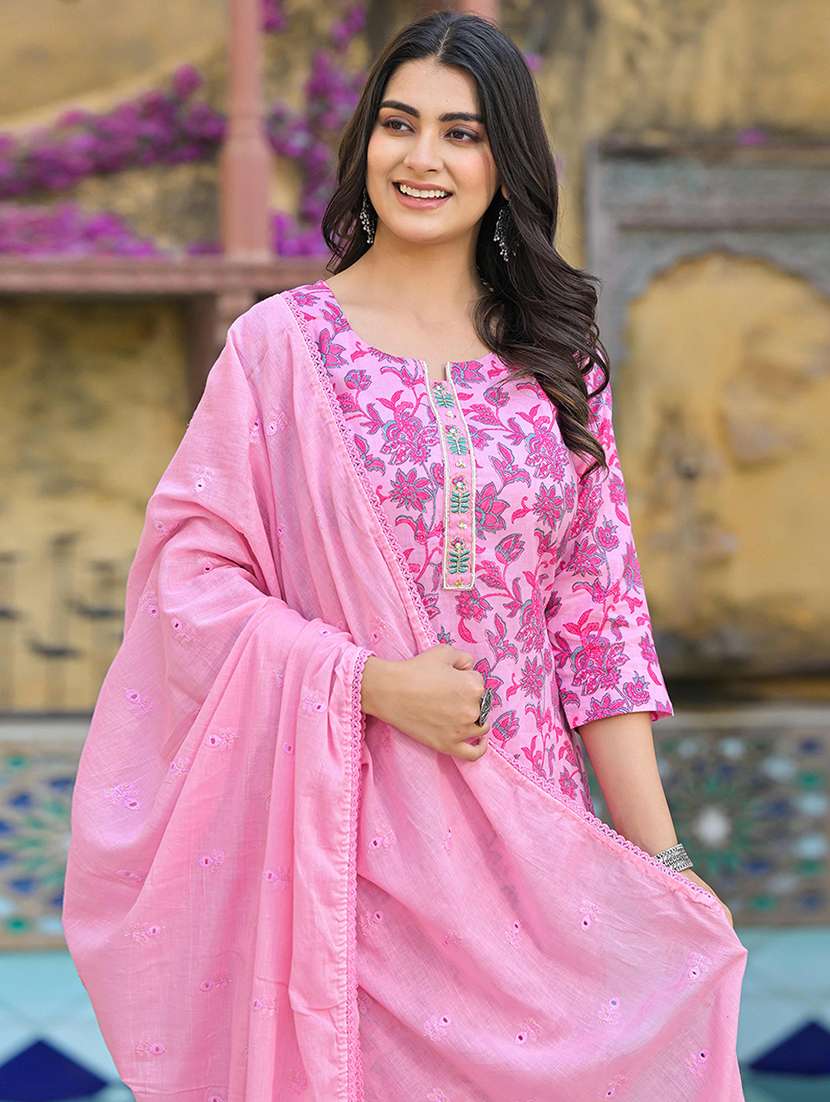 women three quarter sleeve kurta pant with dupatta set - 21919878 -  Standard Image - 3