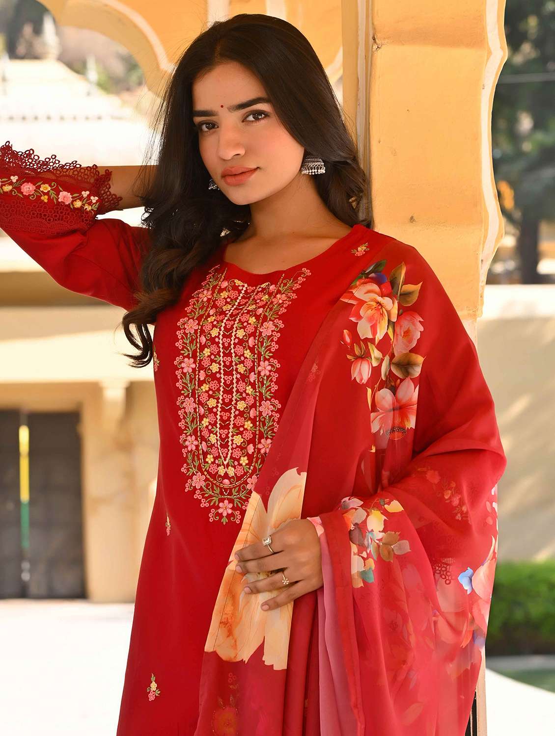 women three quarter sleeve kurta pant with dupatta set - 21919893 - Standard Image - 3