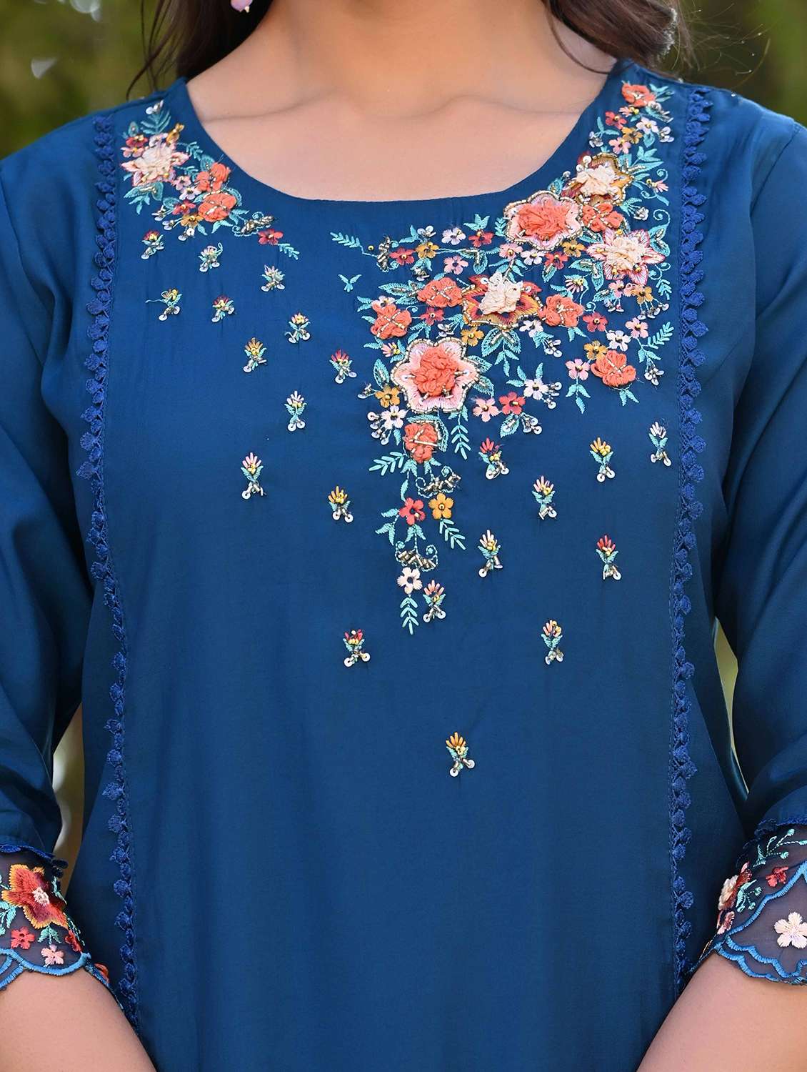 women three quarter sleeve kurta pant with dupatta set - 21919894 -  Standard Image - 5